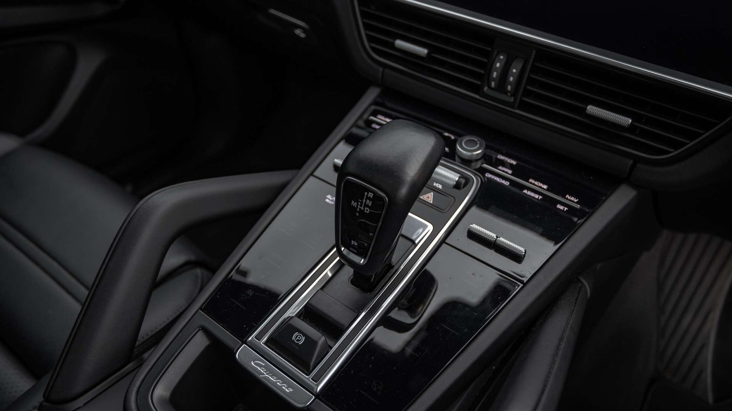 Used Porsche Cayenne for sale - 77206476: Photo 24