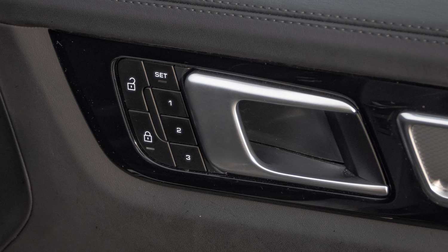 Used Porsche Cayenne for sale - 77206476: Photo 25