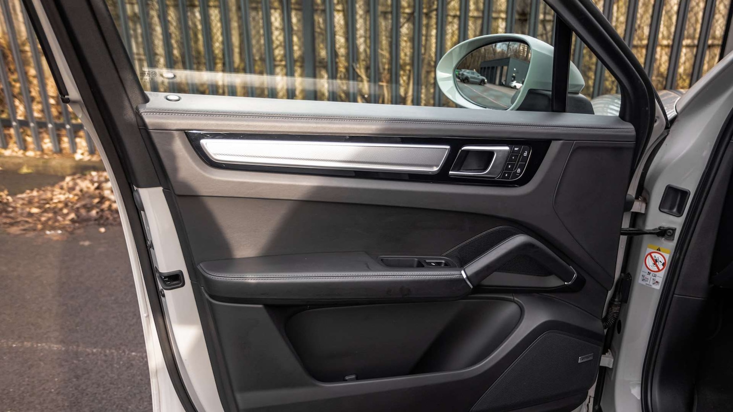 Used Porsche Cayenne for sale - 77206476: Photo 28