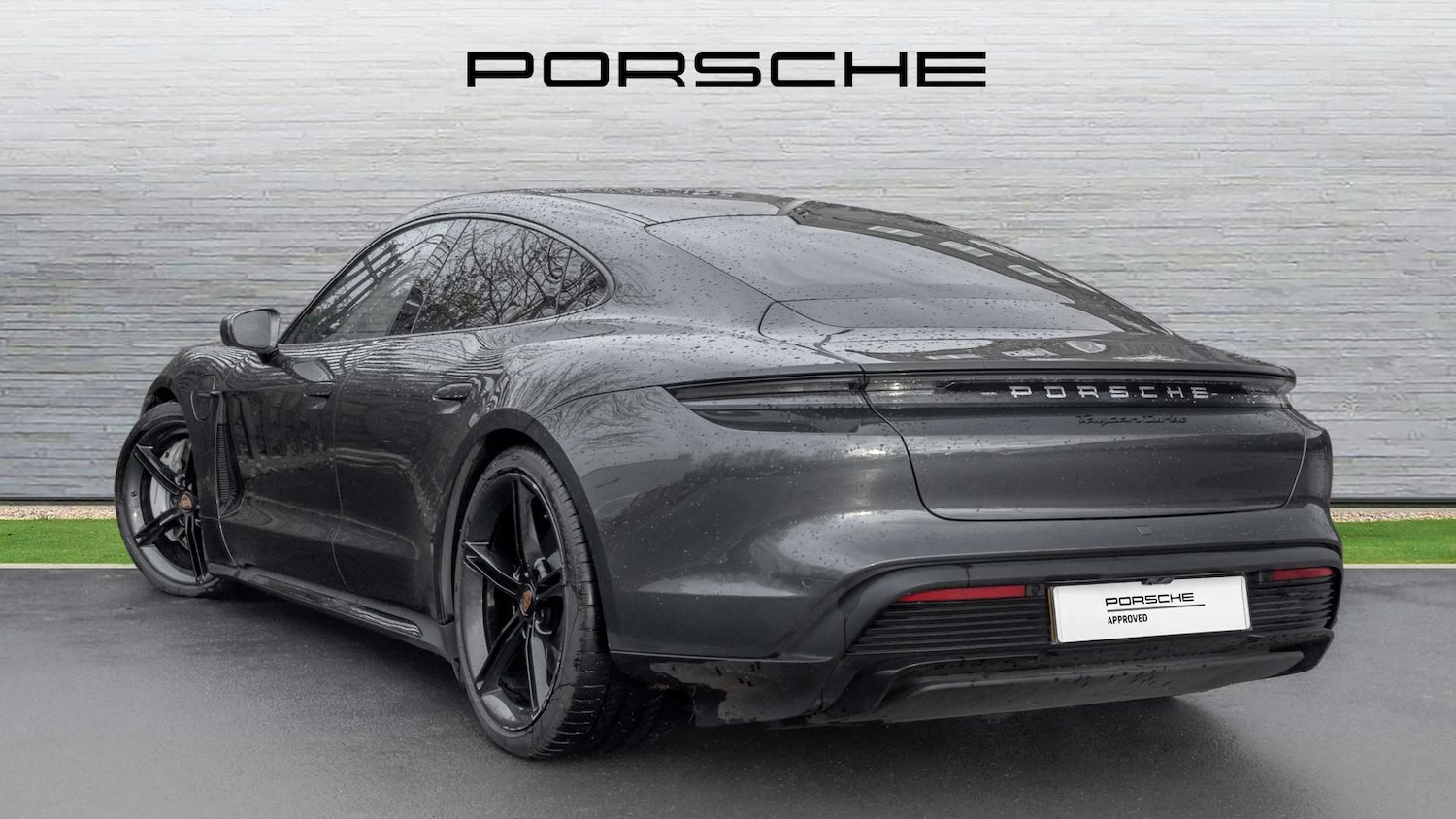 Used Porsche Taycan 2021 for sale - 77068598: Photo 4