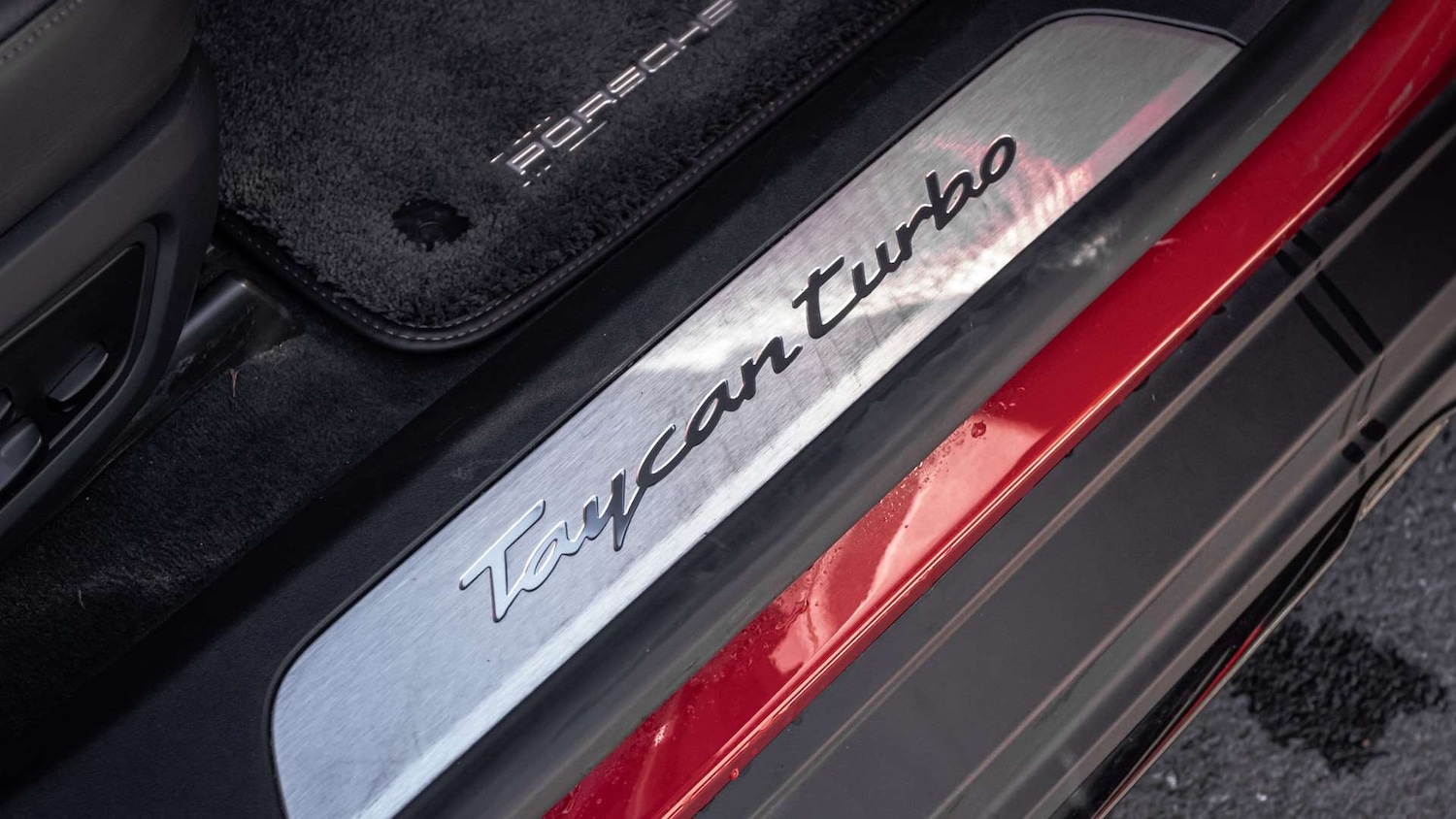 Used Porsche Taycan 2021 for sale - 77972756: Photo 31