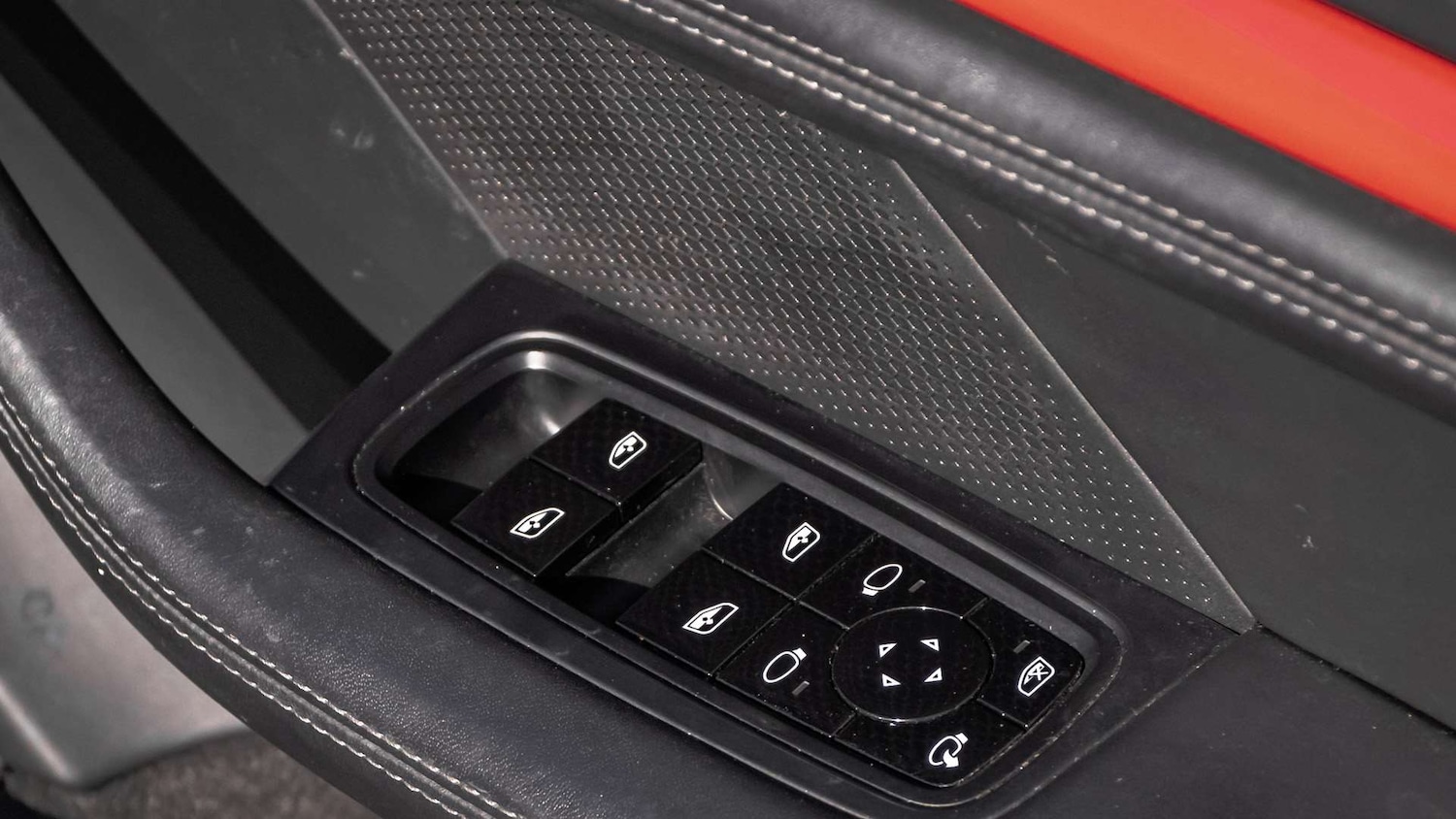 Used Porsche Taycan 2021 for sale - 77972756: Photo 32