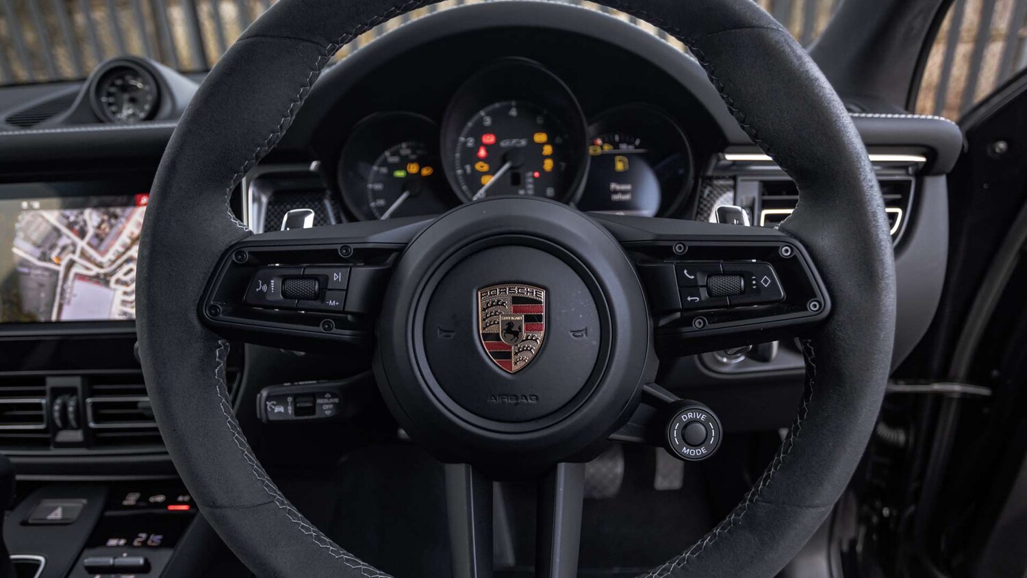 Used Porsche Macan 2023 for sale - 77500287: Photo 11