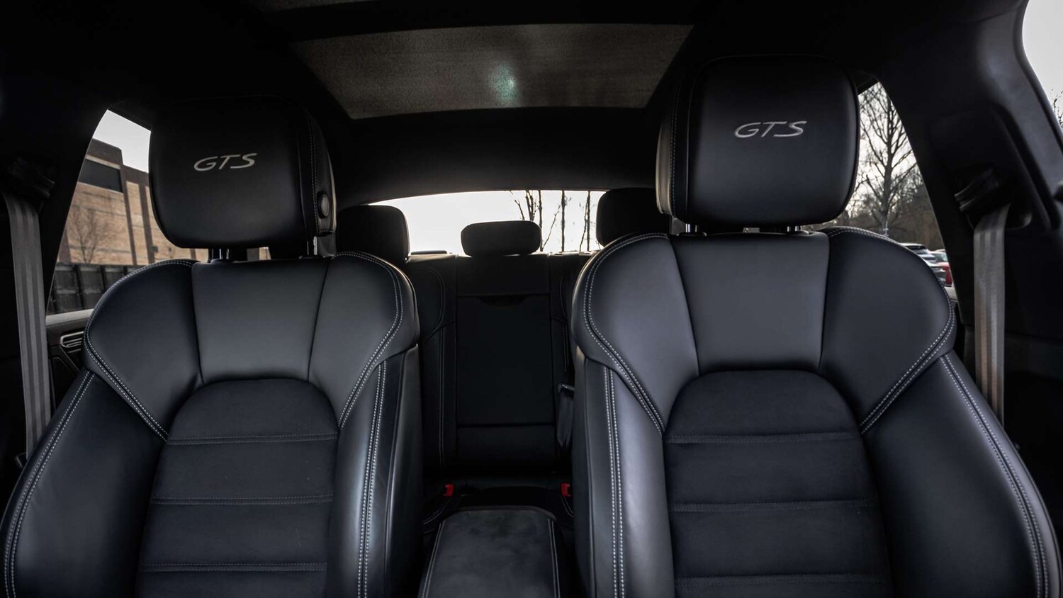 Used Porsche Macan 2023 for sale - 77500287: Photo 16