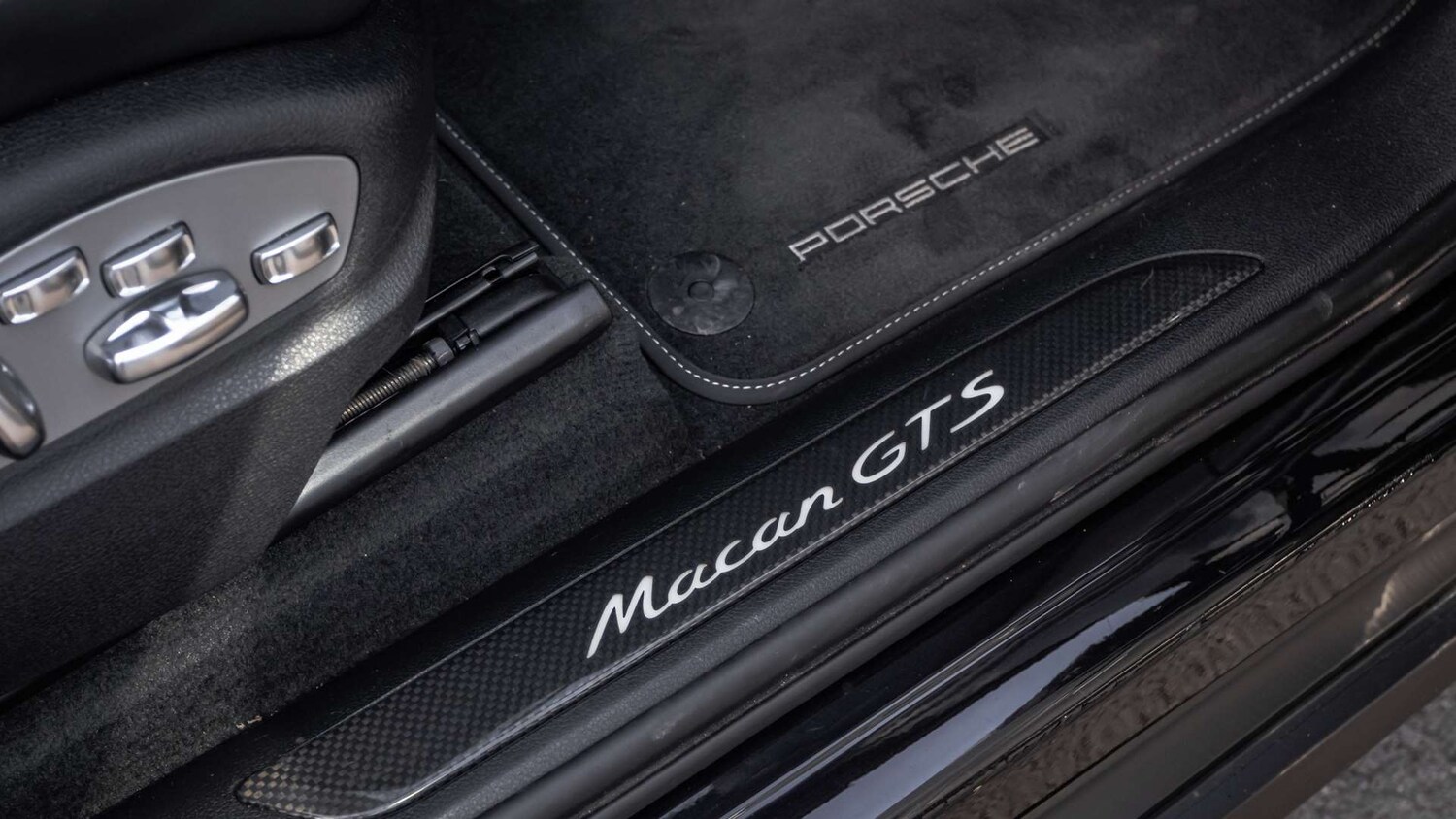 Used Porsche Macan 2023 for sale - 77500287: Photo 23