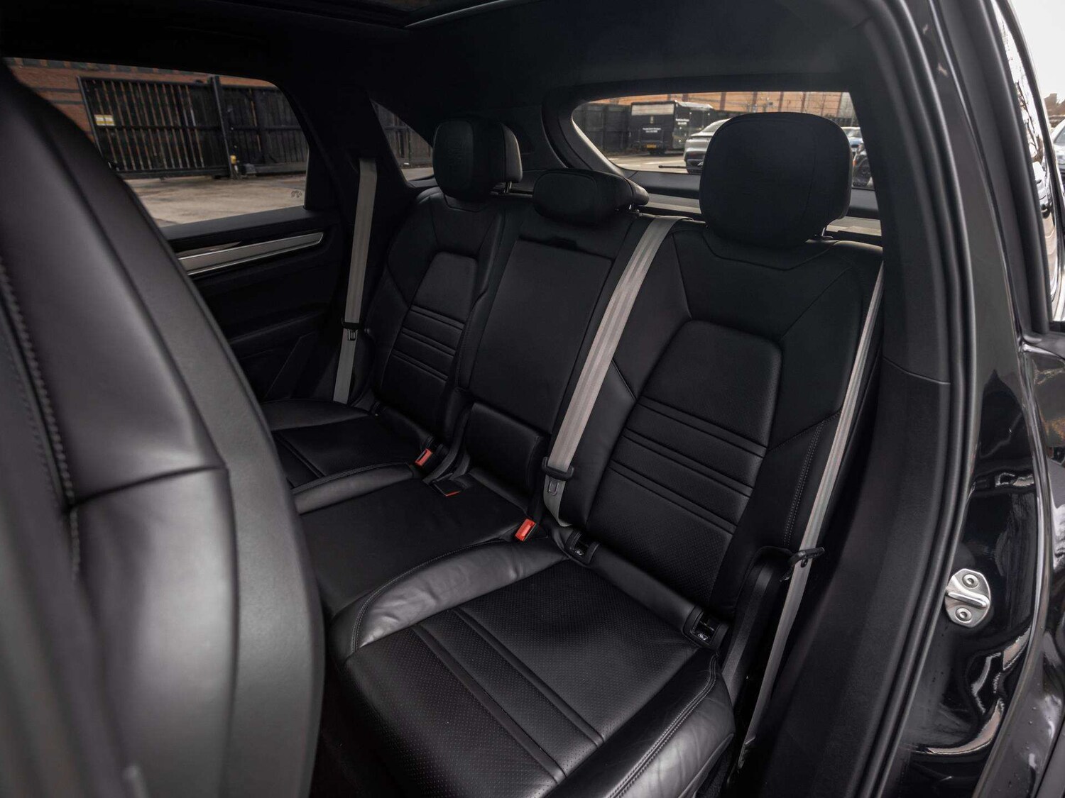 Used Porsche Cayenne 2022 for sale - 77686590: Photo 15