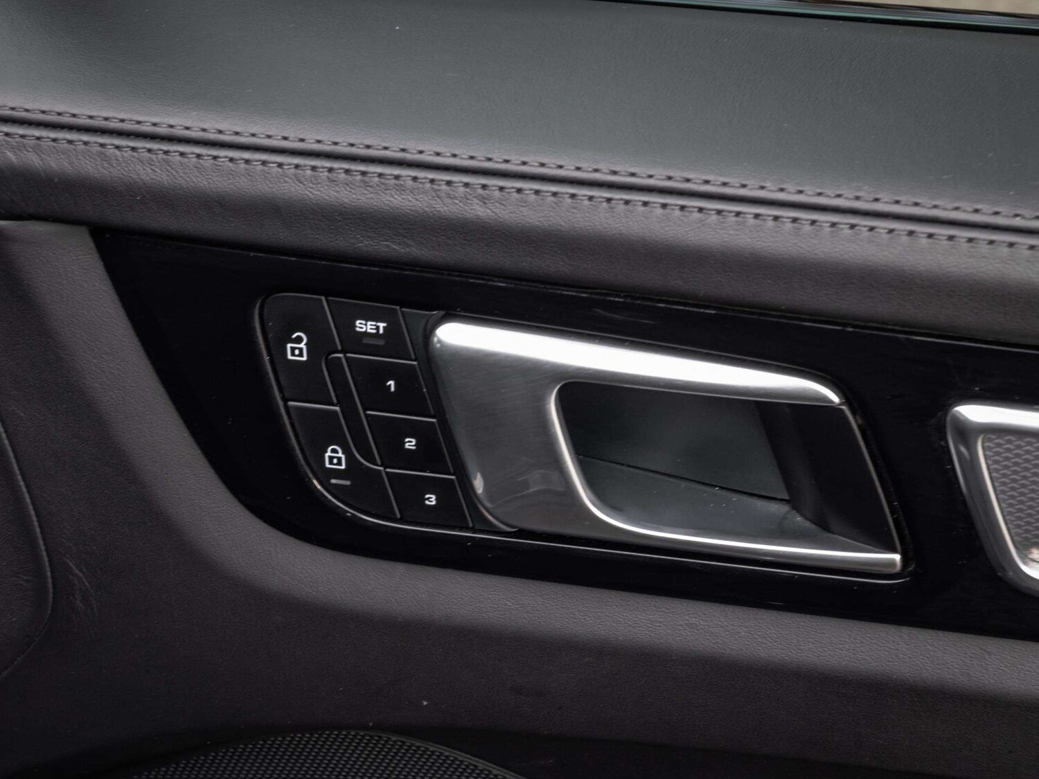 Used Porsche Cayenne 2022 for sale - 77686590: Photo 26