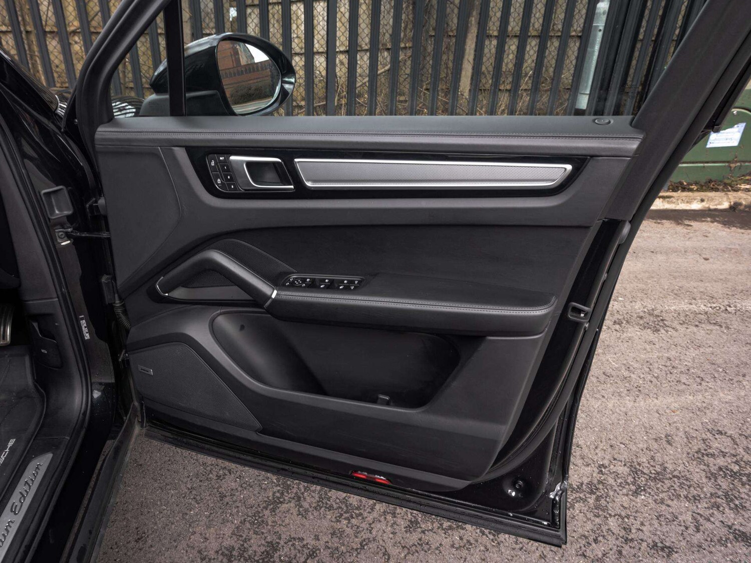 Used Porsche Cayenne 2022 for sale - 77686590: Photo 32