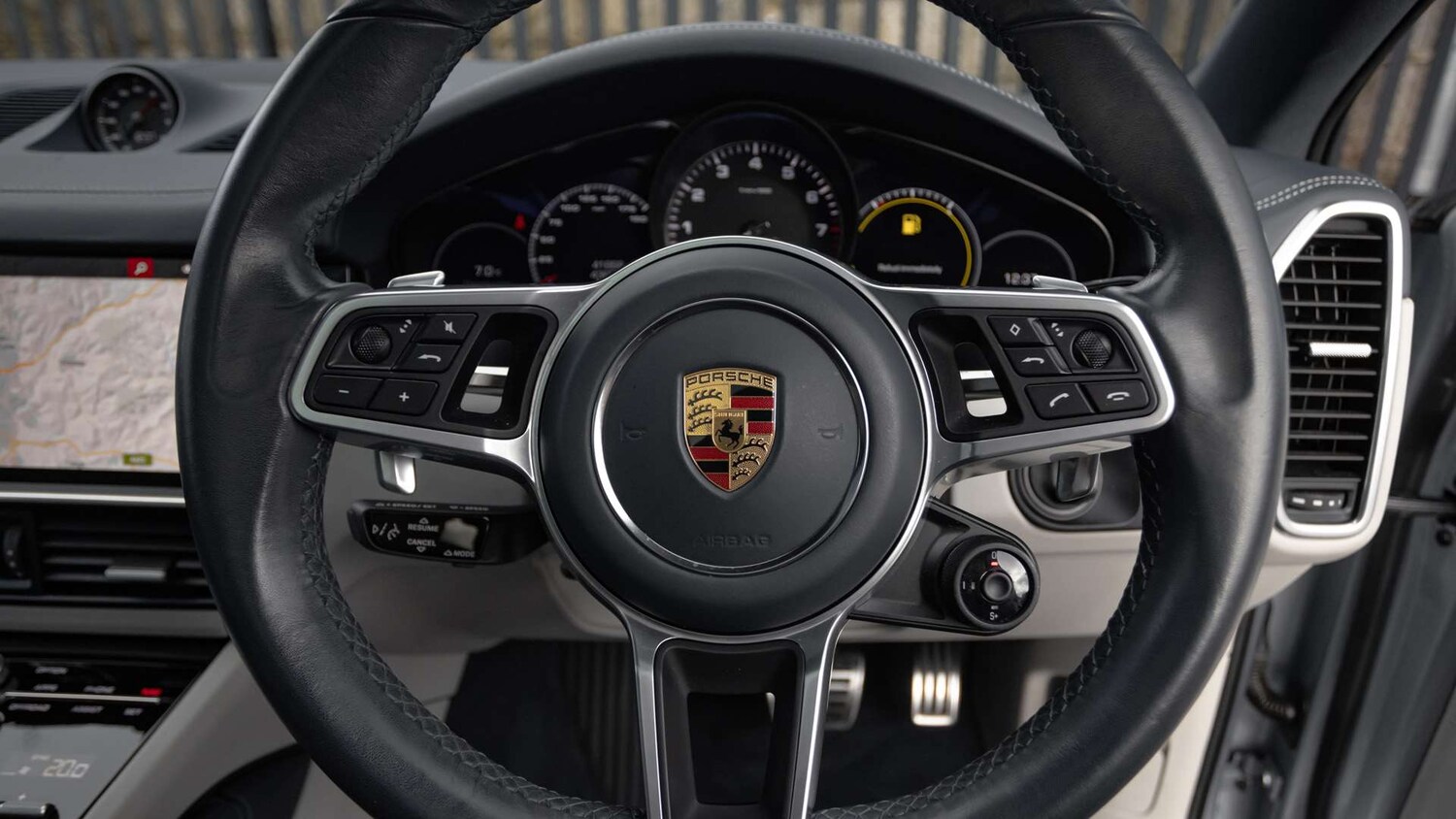 Used Porsche Cayenne 2021 for sale - 77429109: Photo 12