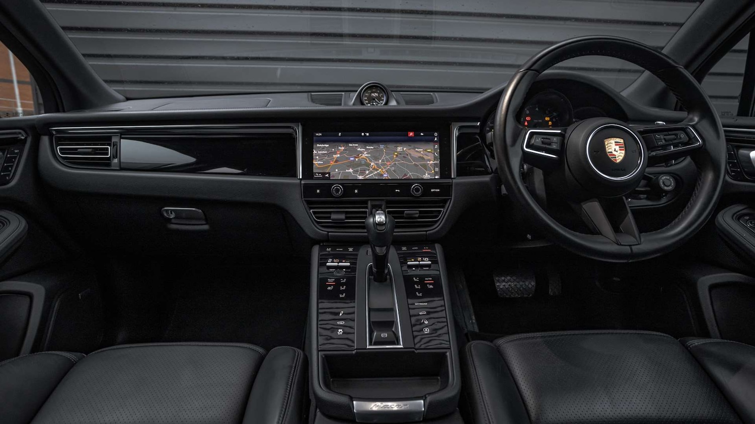 Used Porsche Macan 2021 for sale - 76804834: Photo 11