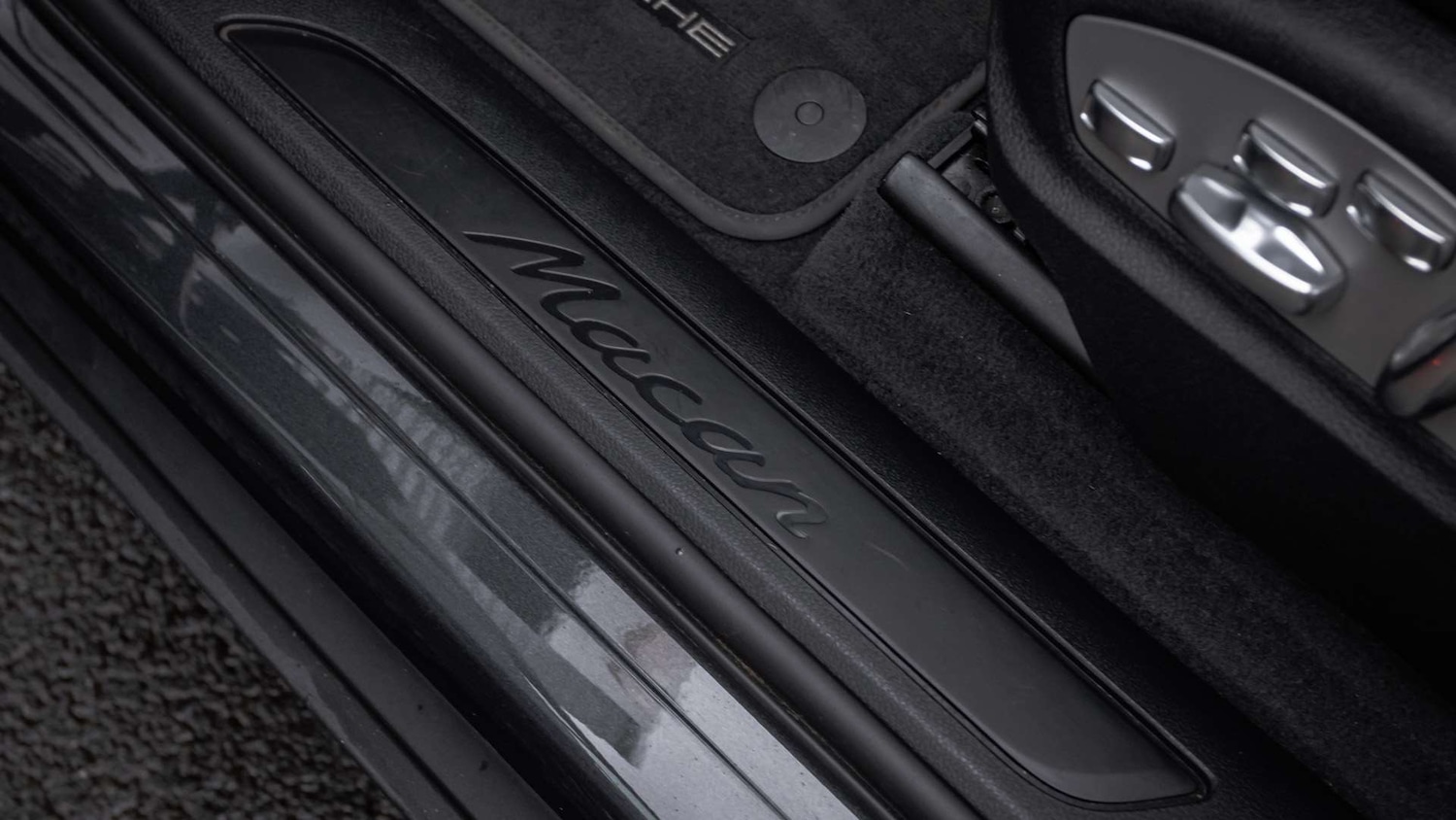 Used Porsche Macan 2021 for sale - 76804834: Photo 30