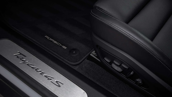 Used Porsche Taycan 2022 for sale - 76242401: Photo 28