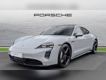 Used Porsche Taycan 2022 for sale - 76242401: Photo 2