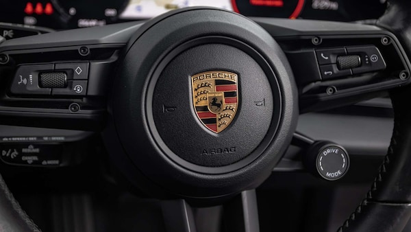 Used Porsche Taycan 2022 for sale - 76242401: Photo 31