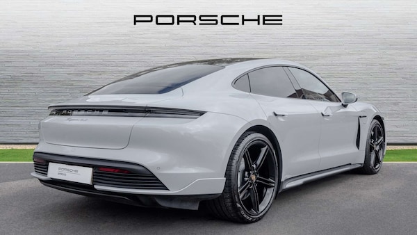 Used Porsche Taycan 2022 for sale - 76242401: Photo 3