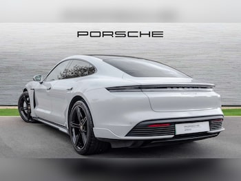 Used Porsche Taycan 2022 for sale - 76242401: Photo 4