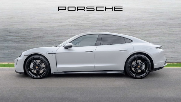 Used Porsche Taycan 2022 for sale - 76242401: Photo 8