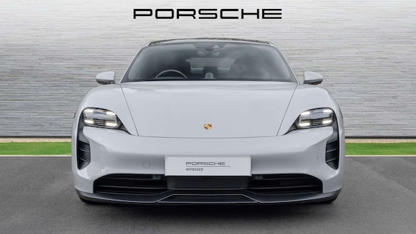Used Porsche Taycan 2022 for sale - 76242401: Photo 9