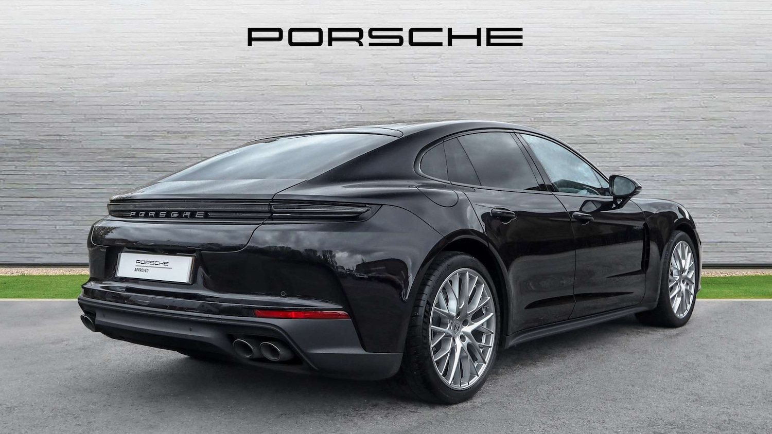 Used Porsche Panamera 2024 for sale - 76488110: Photo 3