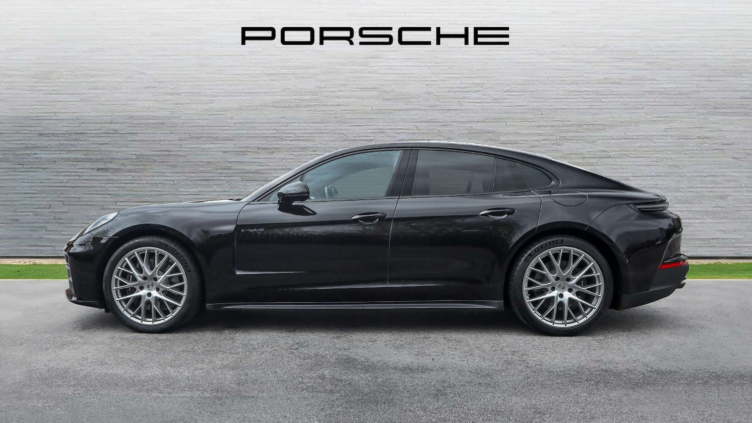 Used Porsche Panamera 2024 for sale - 76488110: Photo 8