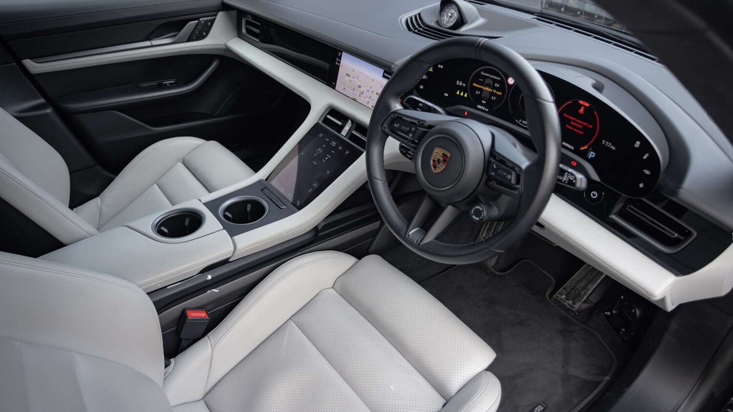 Used Porsche Taycan 2022 for sale - 77219728: Photo 13