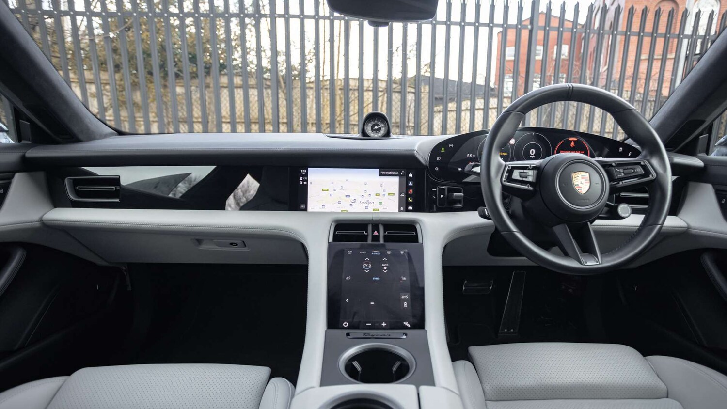 Used Porsche Taycan 2022 for sale - 77219728: Photo 14