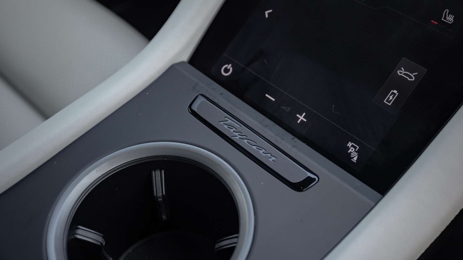 Used Porsche Taycan 2022 for sale - 77219728: Photo 32