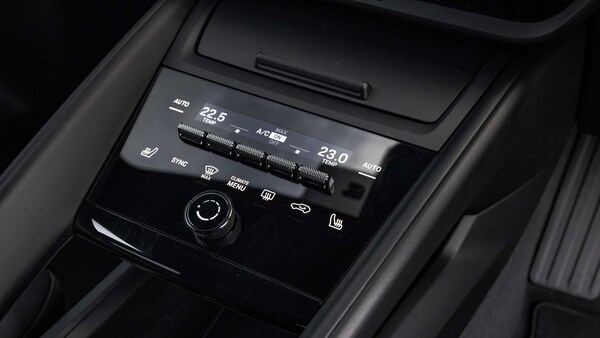 Used Porsche Macan 2024 for sale - 76205269: Photo 25