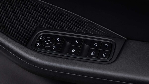 Used Porsche Macan 2024 for sale - 76205269: Photo 26