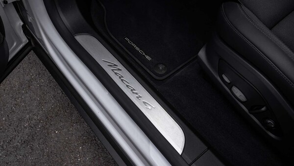 Used Porsche Macan 2024 for sale - 76205269: Photo 32