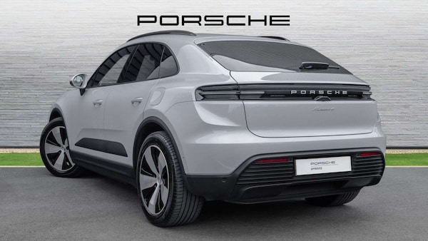 Used Porsche Macan 2024 for sale - 76205269: Photo 4