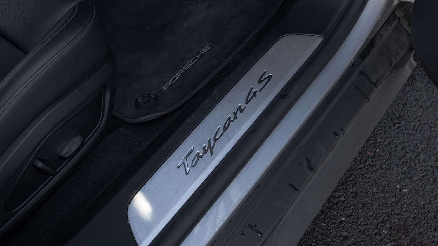 Used Porsche Taycan 2024 for sale - 76889769: Photo 25