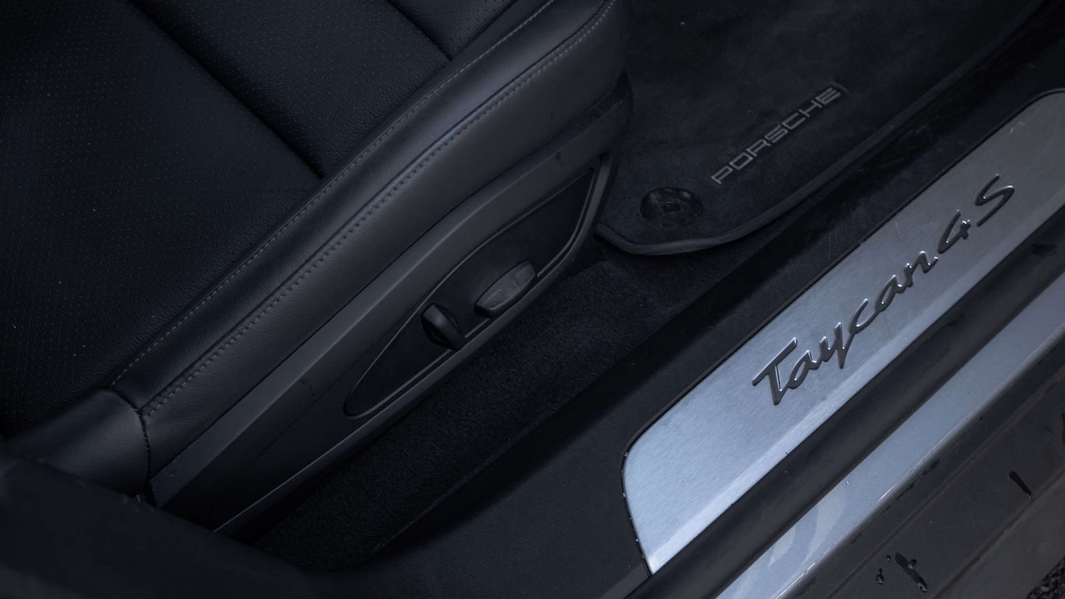 Used Porsche Taycan 2024 for sale - 76889769: Photo 26