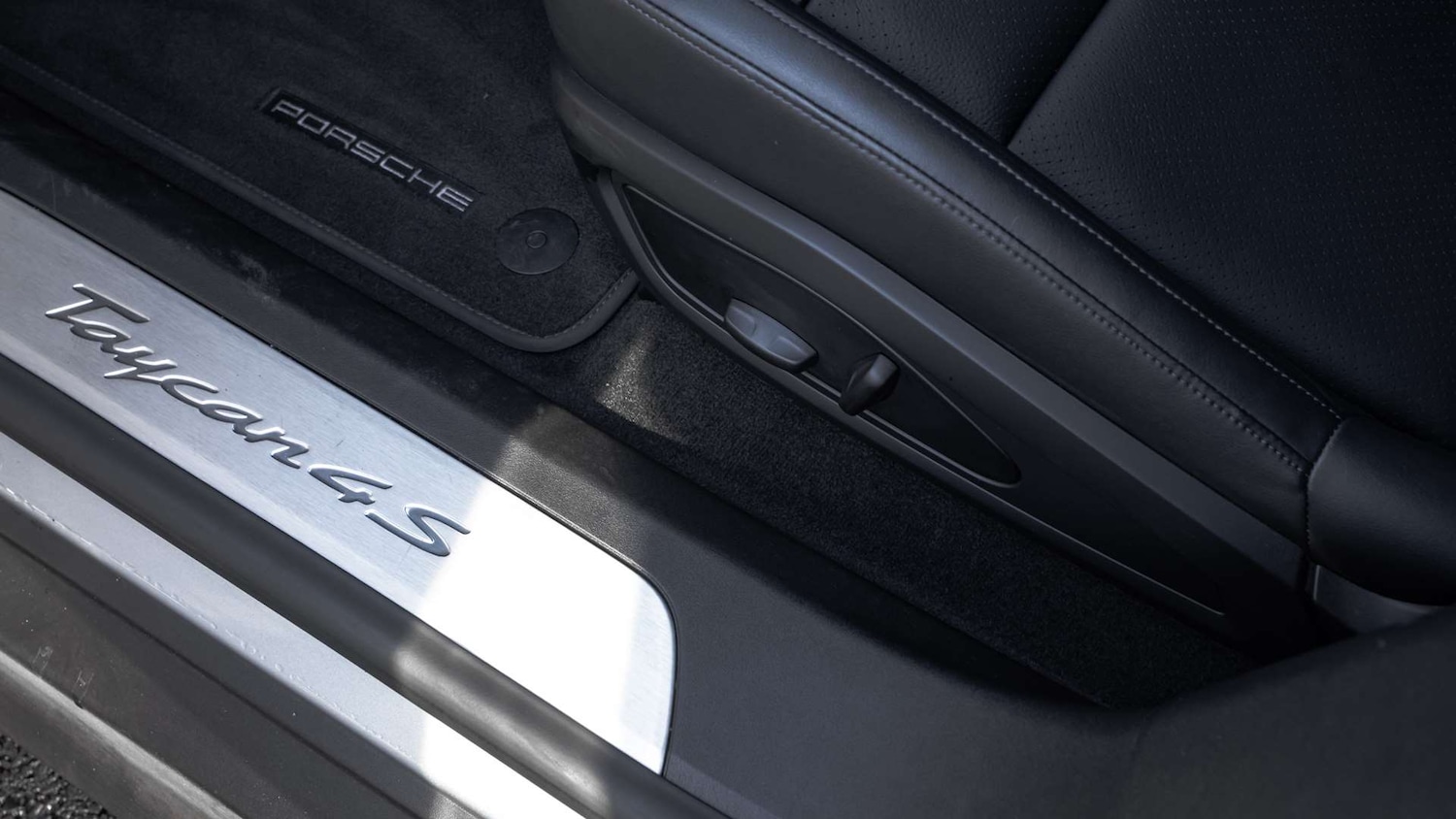 Used Porsche Taycan 2024 for sale - 76889769: Photo 28