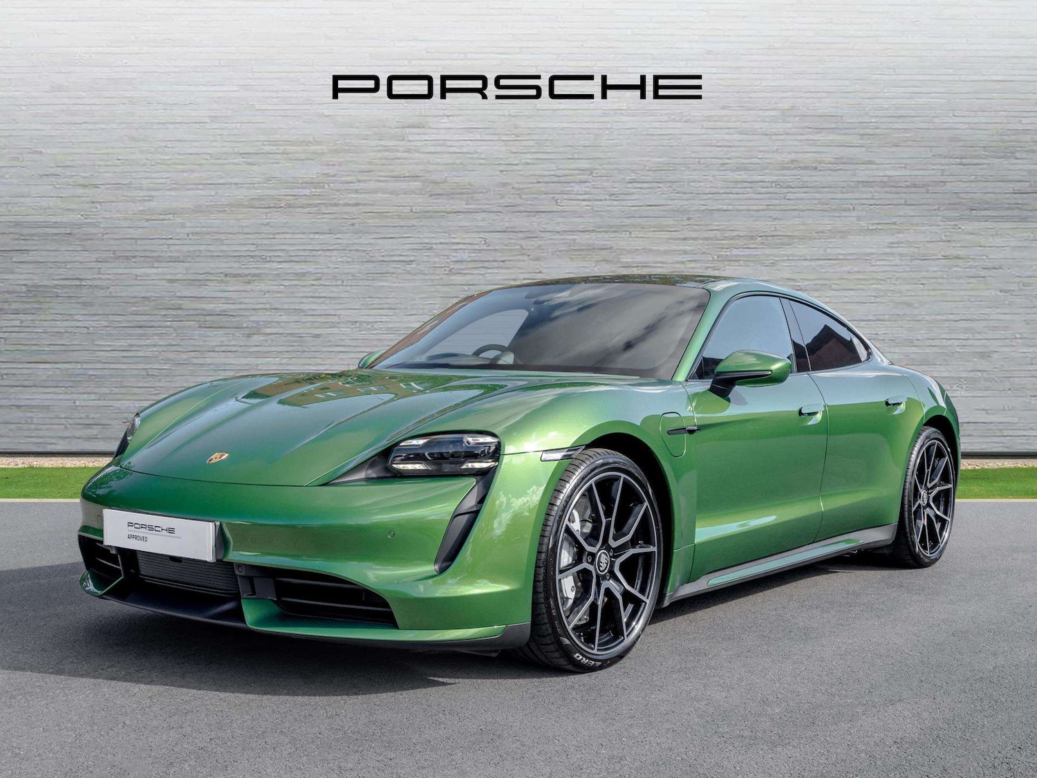 Used Porsche Taycan 2022 for sale - 76141494: Photo 3