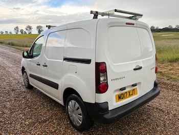 Used Peugeot Partner 2017 for sale - 78878938: Photo