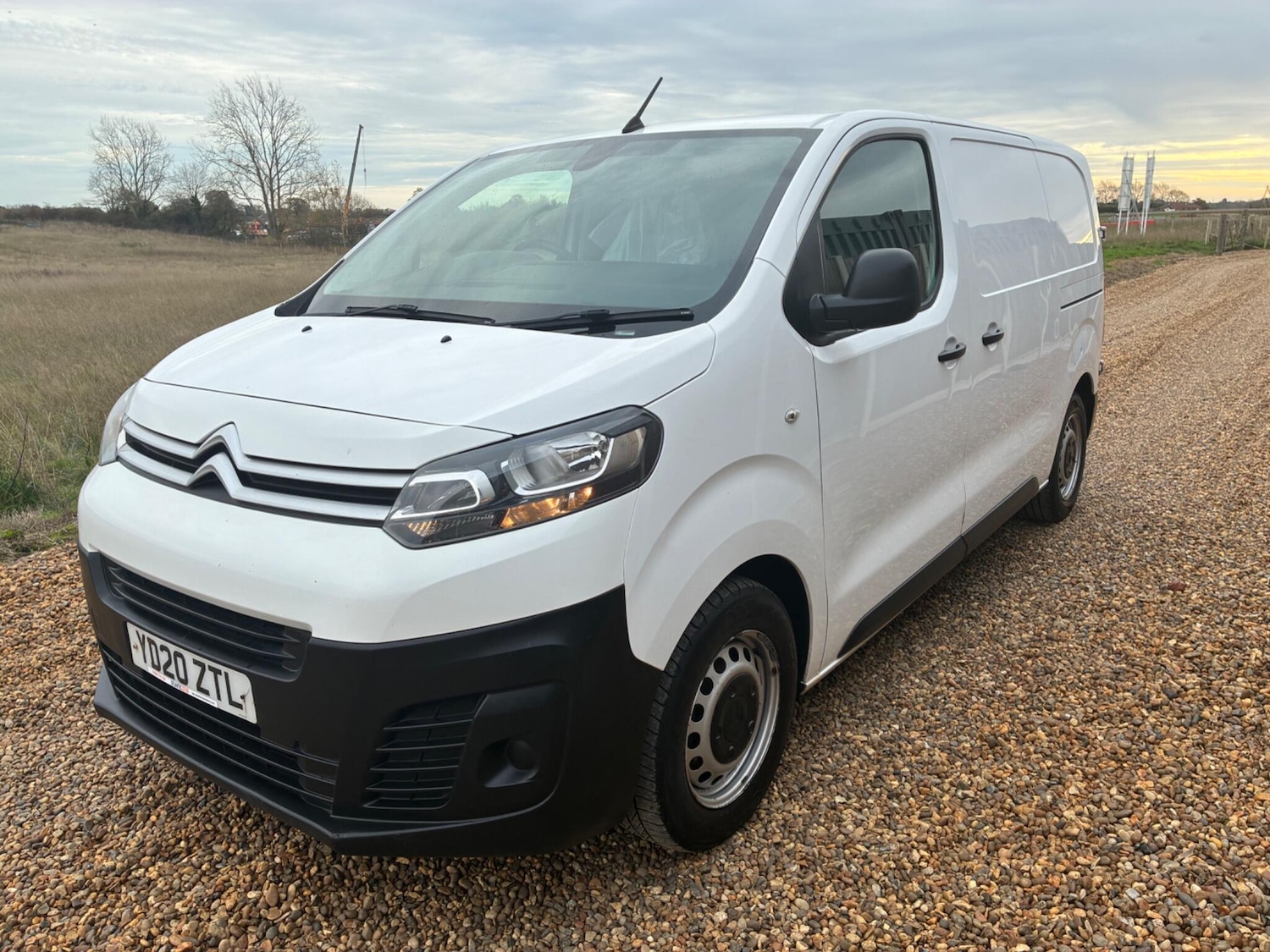 Used Citroen Dispatch 2020 for sale - 76606851: Photo 3