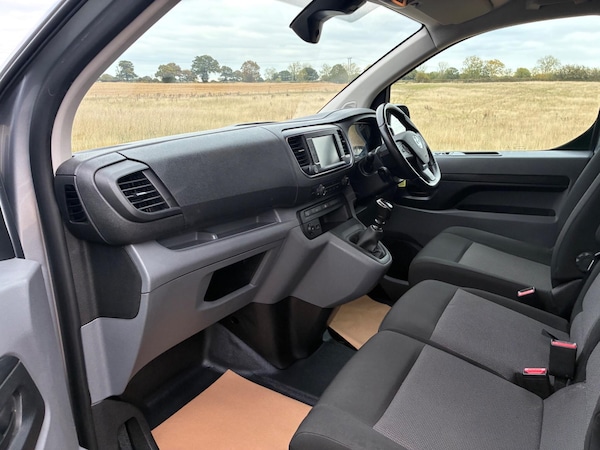 Used Vauxhall Vivaro 2022 for sale - 76270942: Photo 10