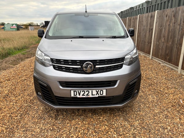 Used Vauxhall Vivaro 2022 for sale - 76270942: Photo 2