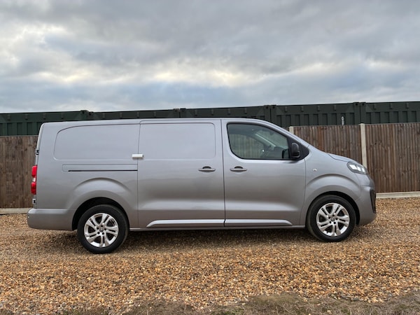 Used Vauxhall Vivaro 2022 for sale - 76270942: Photo 7