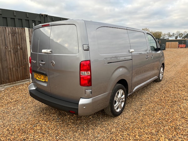 Used Vauxhall Vivaro 2022 for sale - 76270942: Photo 8