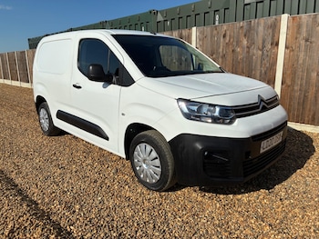 Used Citroen Berlingo 2020 for sale - 75199747: Photo