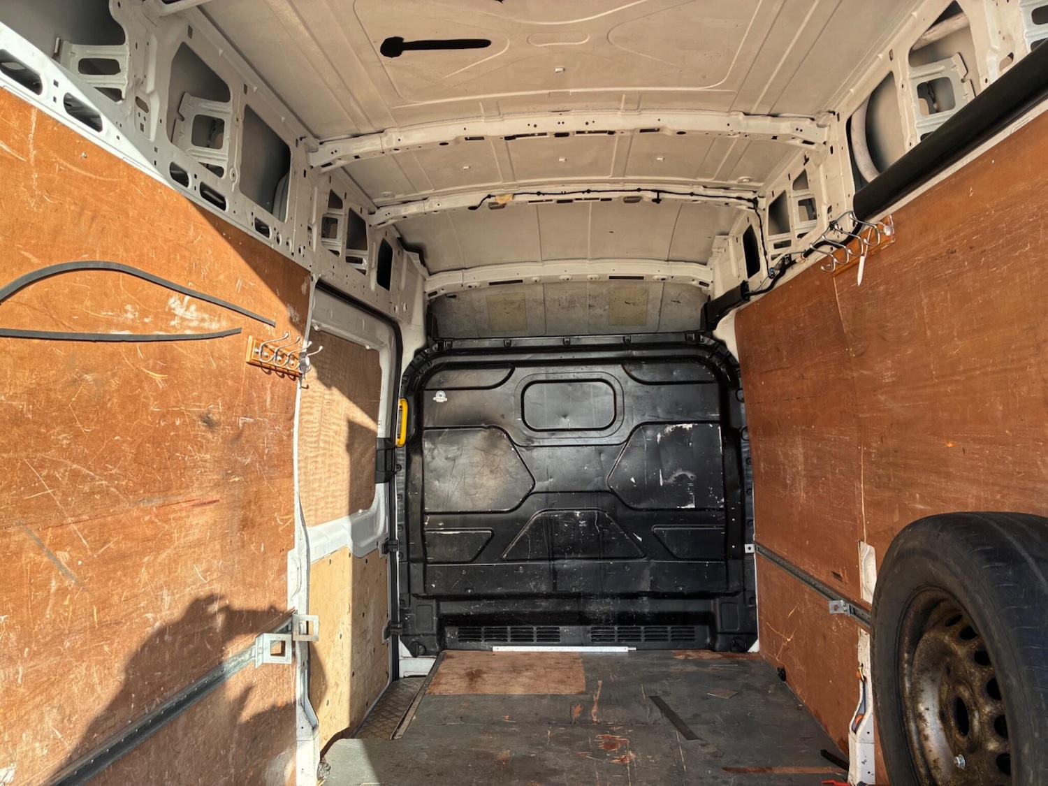 Used Ford Transit 2015 for sale - 76801813: Photo 9