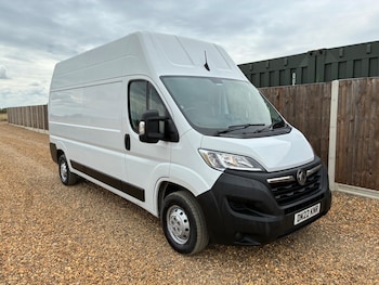 Vauxhall - Movano