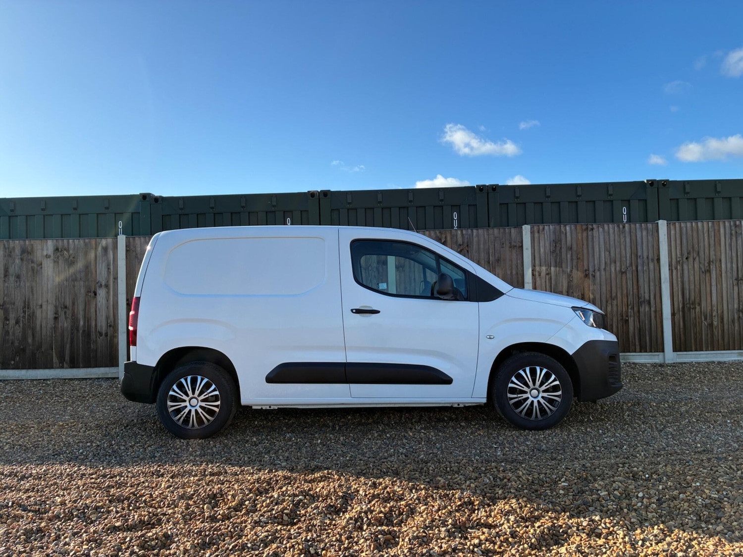 Used Peugeot Partner 2019 for sale - 76377341: Photo 9