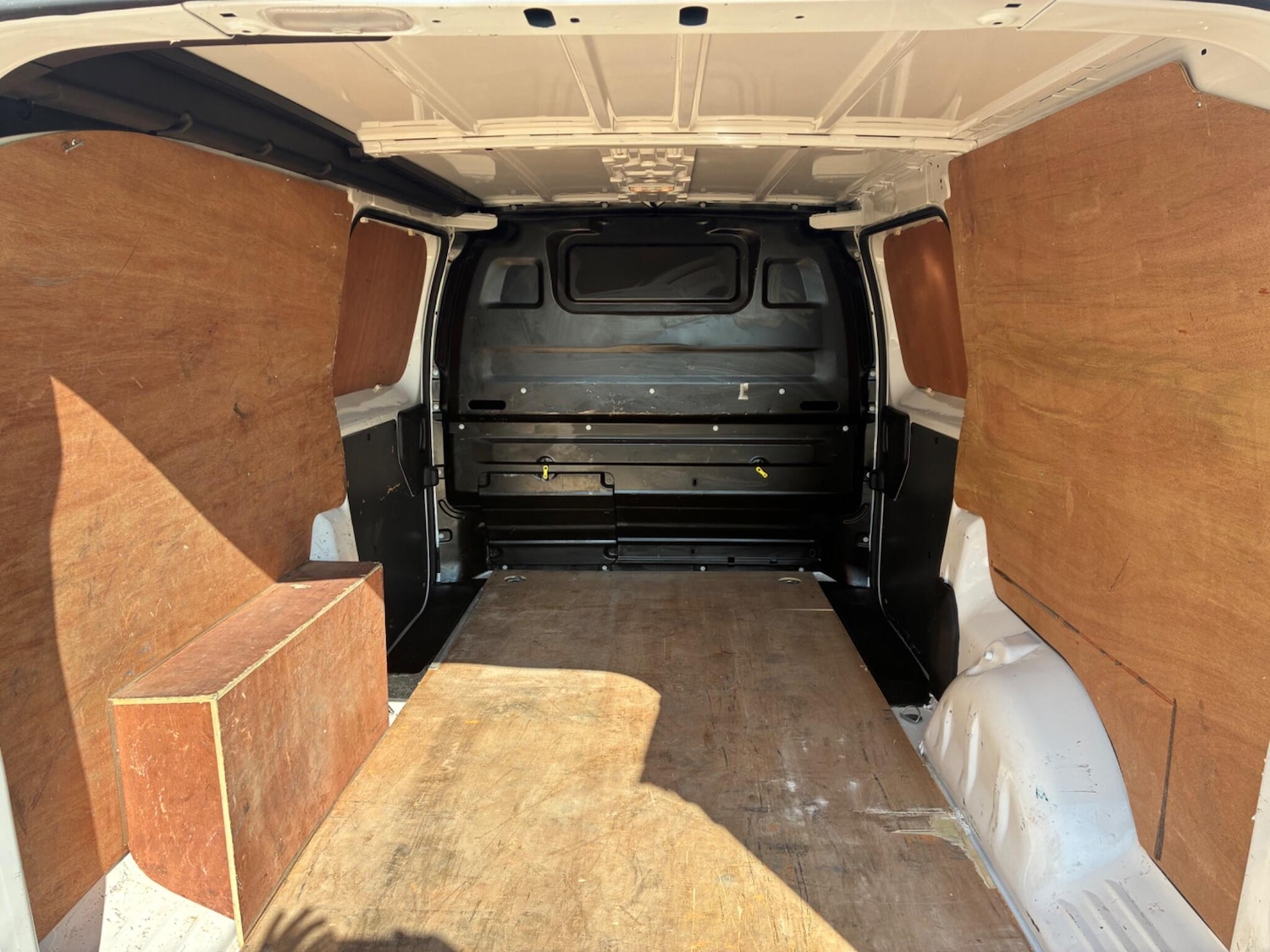 Used Vauxhall Vivaro for sale - 77958580: Photo 10