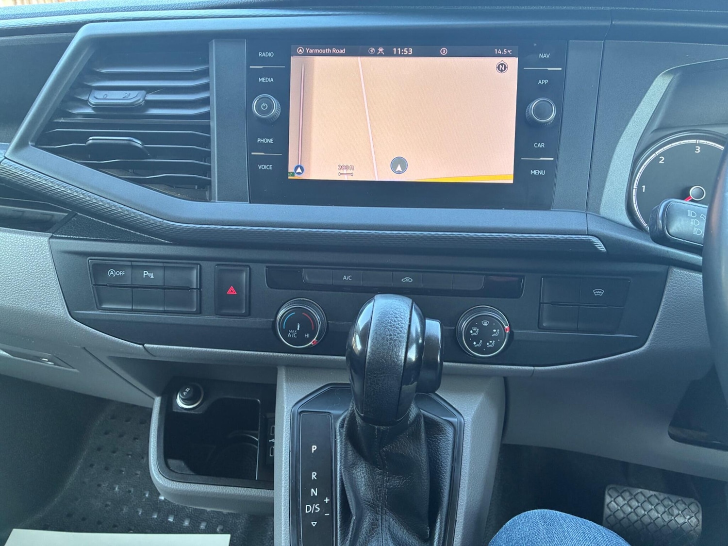 Used Volkswagen Transporter 2020 for sale - 77425823: Photo 12