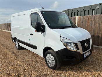 Nissan - NV400