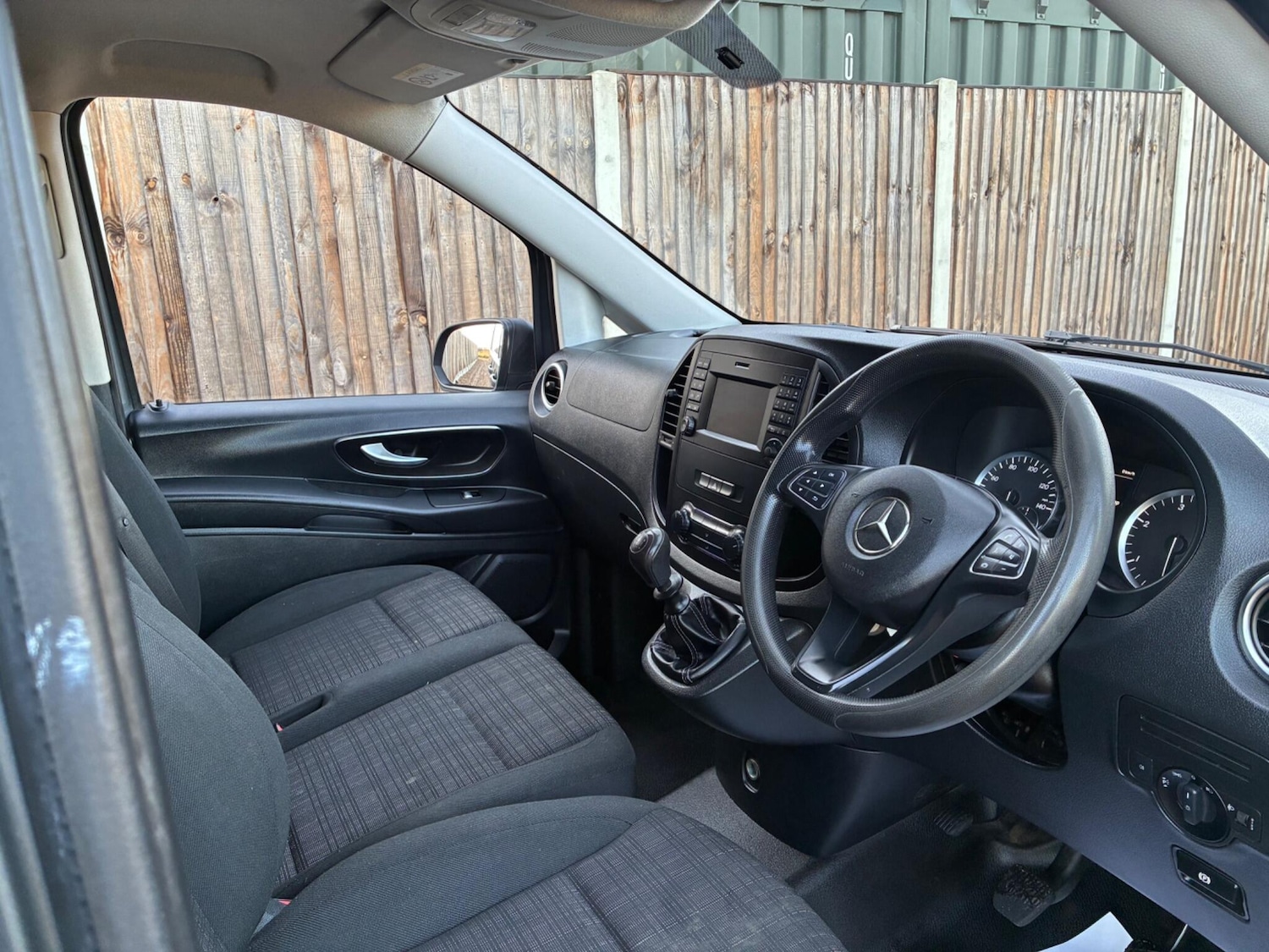 Used Mercedes-Benz Vito 2017 for sale - 76752425: Photo 9