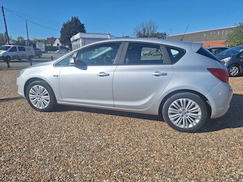 Used Vauxhall Astra 2011 for sale - 78366498: Photo